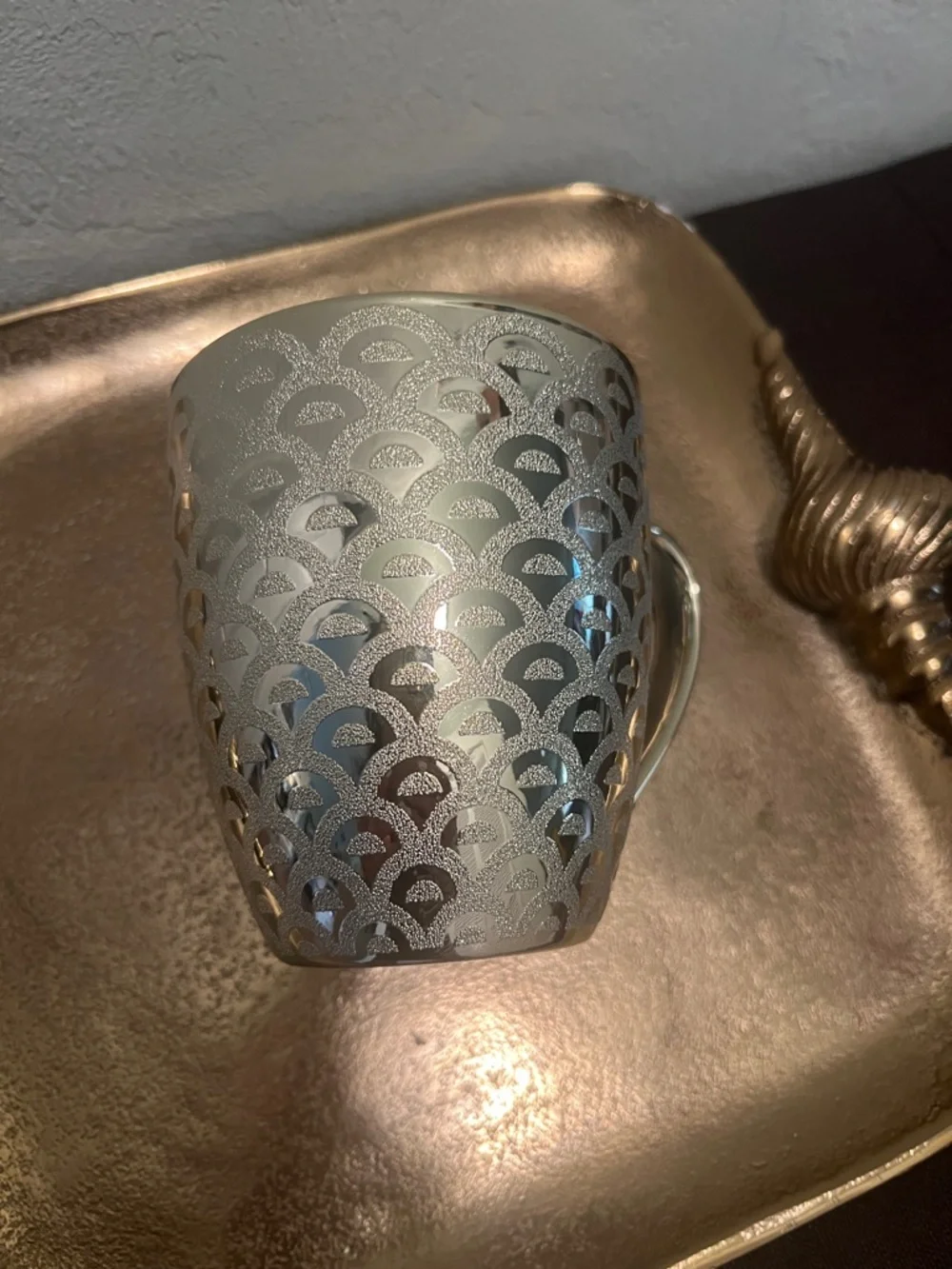 #1865* Gold Decorative Mug. Not Suitable use in microwave. Home Decor